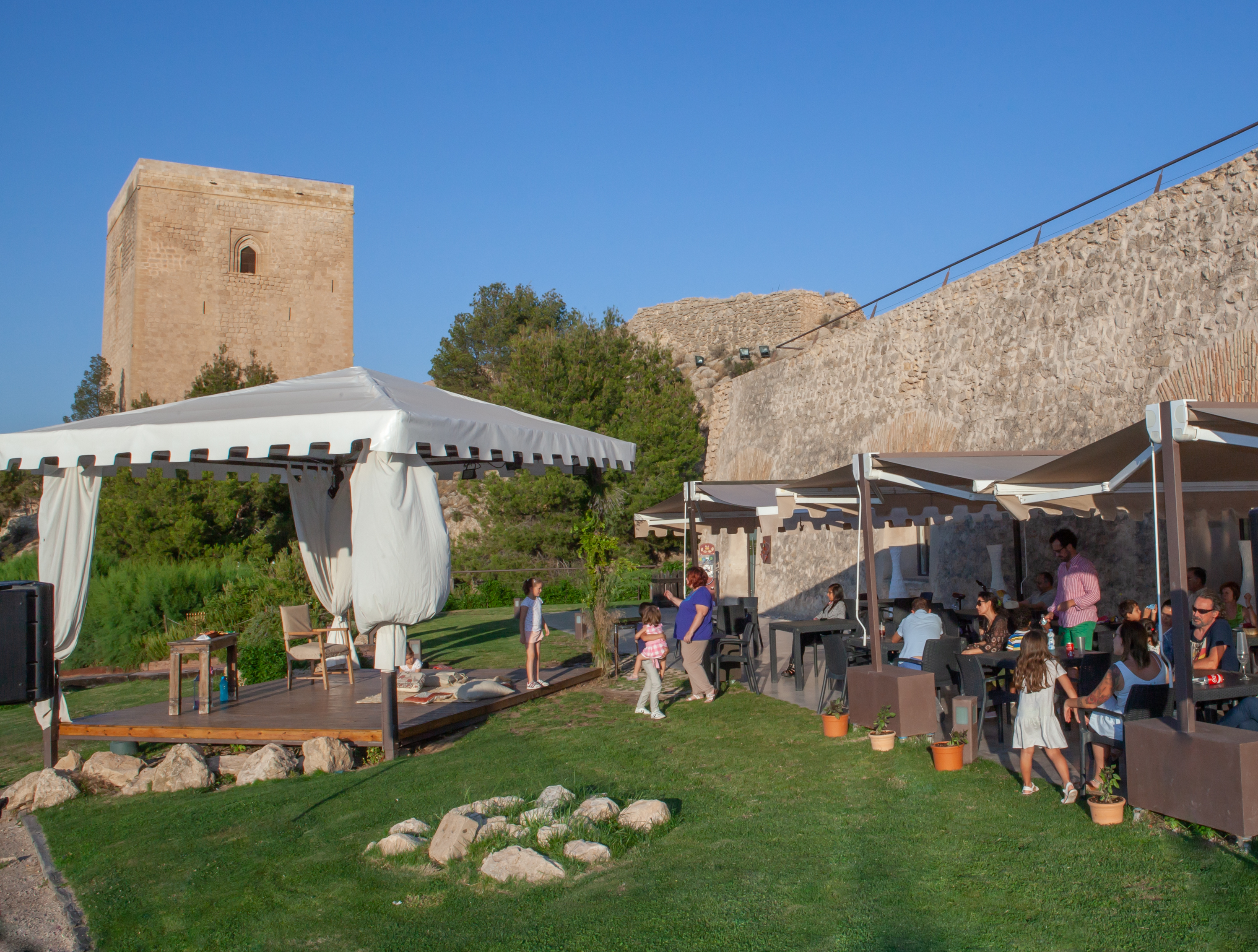 Terraza las Caballerizas del Castillo de Lorca